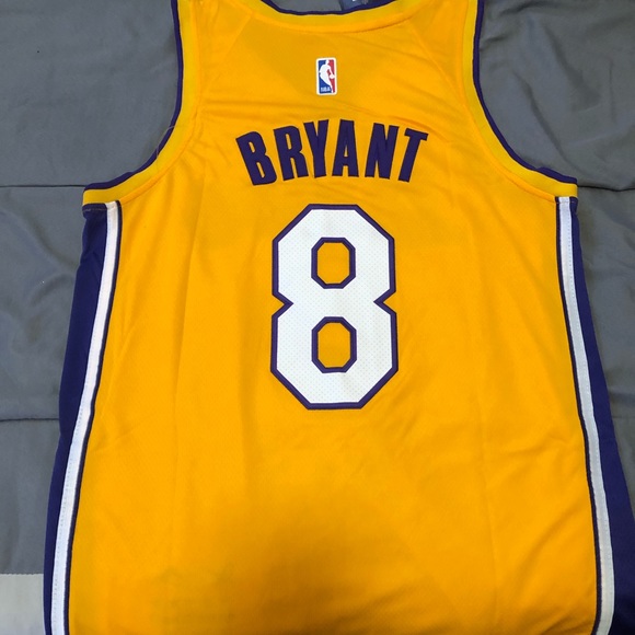 Kobe Bryant jersey - Picture 2 of 3
